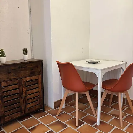 - Douceur Du Sud, Entre Et Campagne Frühstückspension 3*