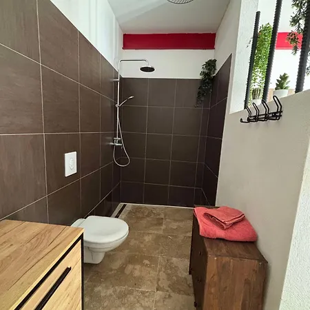 B&B - Douceur Du Sud, Entre Et Campagne 3*