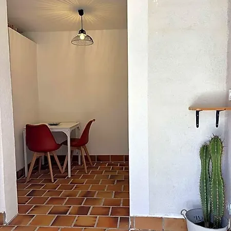 B&B - Douceur Du Sud, Entre Et Campagne 3*